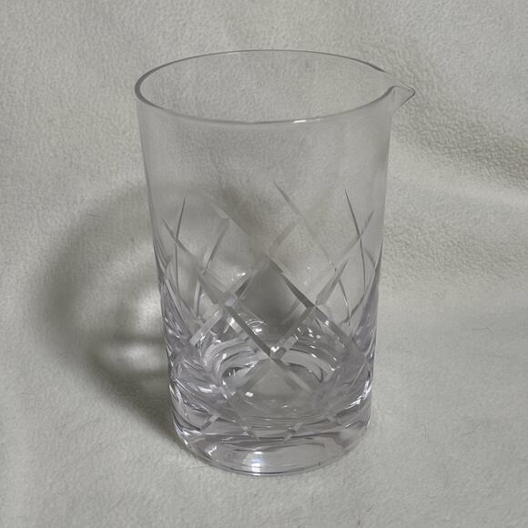 Diamond Cut Mixing Beaker 20-1/2 Oz - Picture 1 of 6